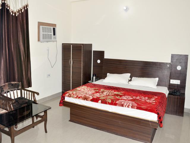 Hotel Devi Mahal Katra  Zimmer foto